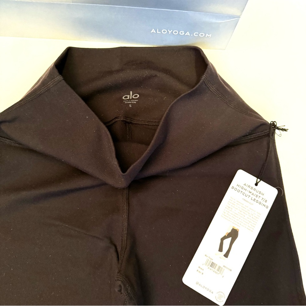 NWT ALO Yoga Black Leggings - Picture 4 of 5